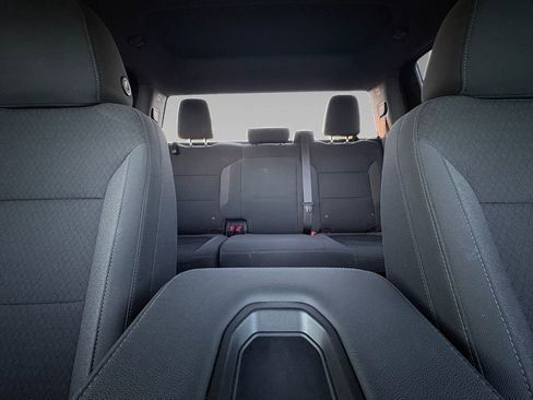 Used 2021 Chevrolet Silverado 1500 LT image 2