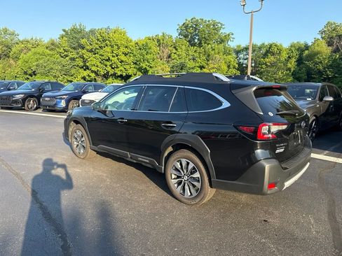 Used 2024 Subaru Outback Touring AWD/4WD image 13