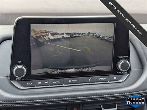 Used 2023 Nissan Rogue SV image 18