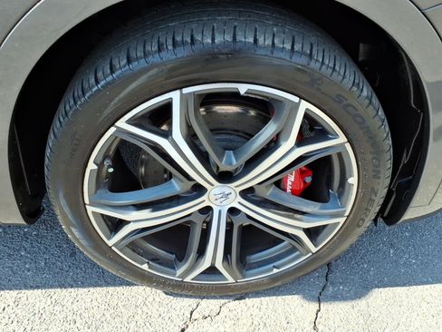 Used 2019 Maserati Levante GTS AWD/4WD image 13