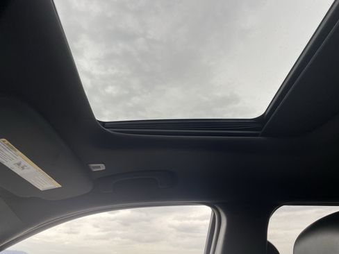 Used 2024 Dodge Durango GT image 30