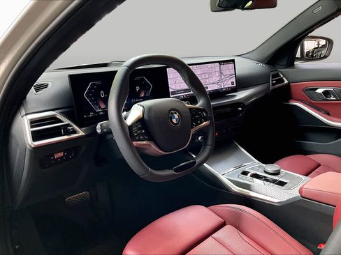 Certified 2025 BMW 330i Sedan RWD image 17