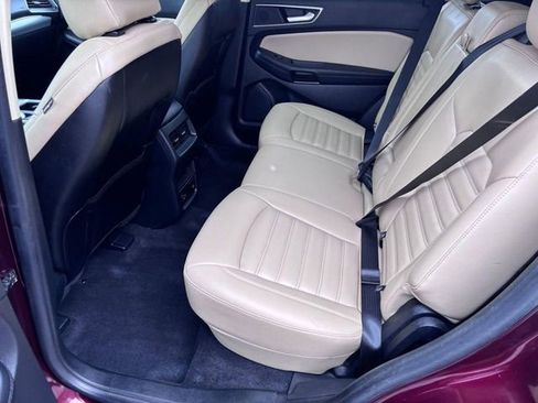 Used 2021 Ford Edge SEL w/ Convenience Package image 24