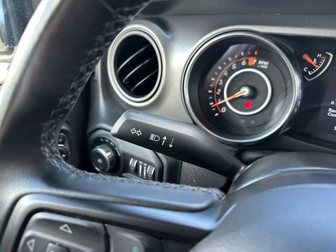 Used 2022 Jeep Wrangler Sport AWD/4WD image 20