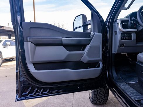 Used 2023 Ford F350 XLT image 35