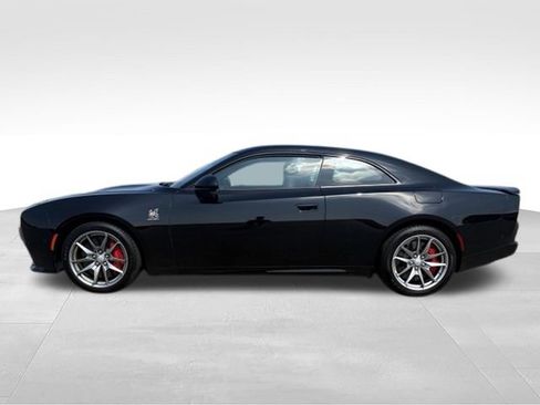 Used 2024 Dodge Charger Daytona Scat Pack w/ Plus Group AWD/4WD image 15