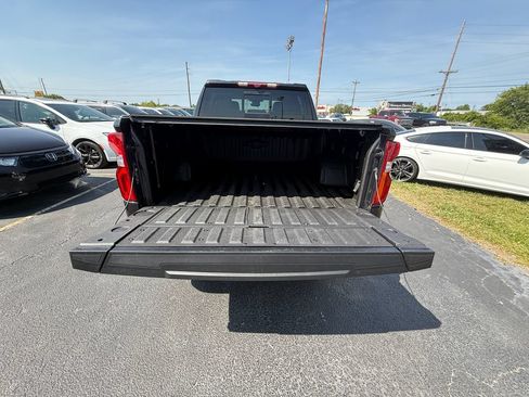 Used 2022 Chevrolet Silverado 1500 LTZ AWD/4WD image 5