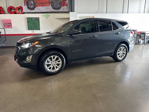 Used 2019 Chevrolet Equinox LT AWD/4WD image 32