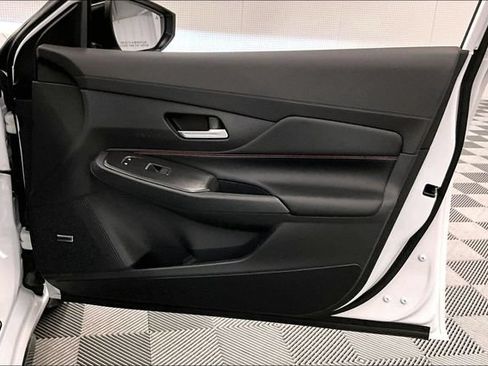 New 2026 Nissan Sentra SR w/ SR Premium Package FWD image 35