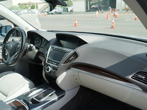 Used 2017 Acura MDX FWD image 21
