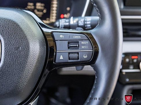 Used 2025 Honda Pilot Elite image 29