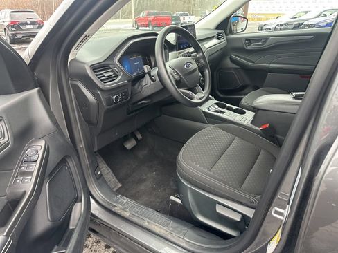 Used 2025 Ford Escape Active AWD/4WD image 13