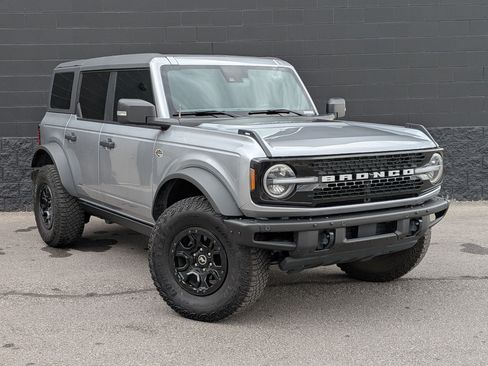 Used 2023 Ford Bronco Wildtrak AWD/4WD image 3