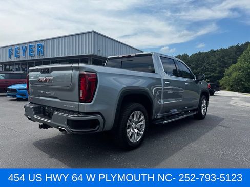 Used 2023 GMC Sierra 1500 Denali w/ Technology Package AWD/4WD image 5