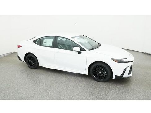 New 2026 Toyota Camry SE image 12