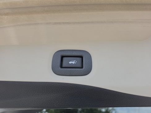 Used 2020 Nissan Rogue SV w/ Premium Package AWD/4WD image 33