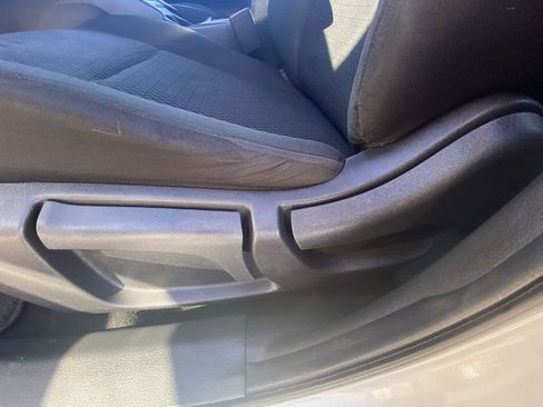 Used 2021 Nissan Rogue Sport S image 12