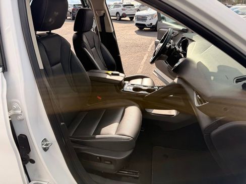 Used 2023 Buick Envision Essence image 28