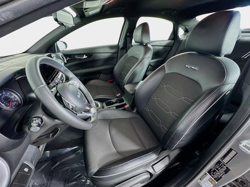 Certified 2023 Kia Forte GT-Line w/ GT-Line Technology Package FWD image 11
