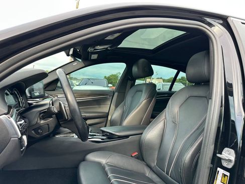 Used 2018 BMW 530i xDrive AWD/4WD image 17