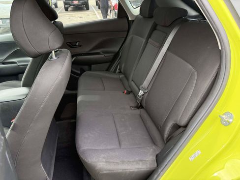 Used 2024 Hyundai Kona SEL FWD image 5