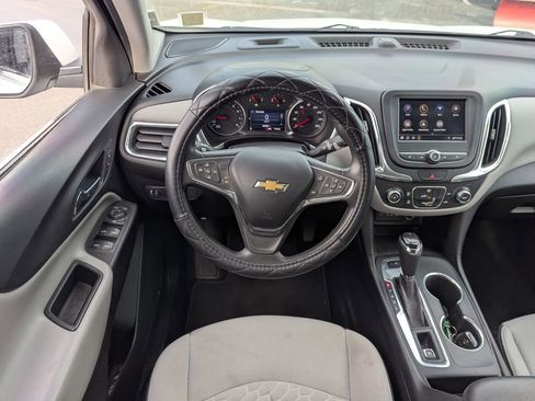Used 2020 Chevrolet Equinox LT image 27