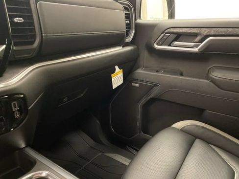 New 2026 Chevrolet Silverado 1500 RST w/ Dark Appearance Package AWD/4WD image 27