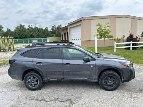 Used 2022 Subaru Outback Wilderness AWD/4WD image 4