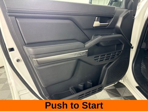 Used 2025 Toyota Tacoma TRD Sport AWD/4WD image 10