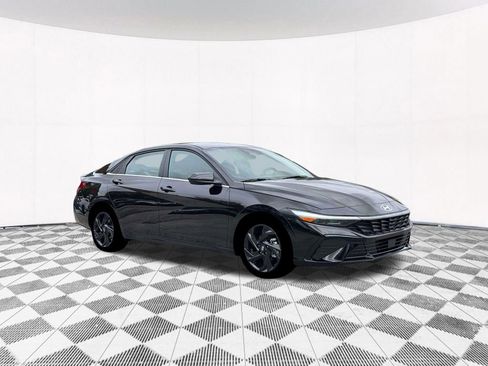 New 2026 Hyundai Elantra SEL Sport Premium FWD image 16