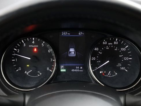 Used 2020 Nissan Rogue SV w/ Premium Package image 17