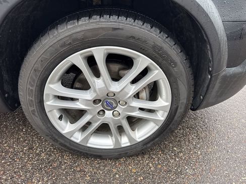 Used 2016 Volvo XC70 T5 Premier image 12