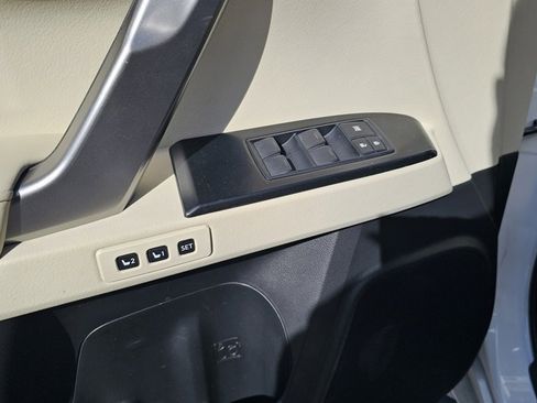 Used 2023 Lexus GX 460 Luxury image 11