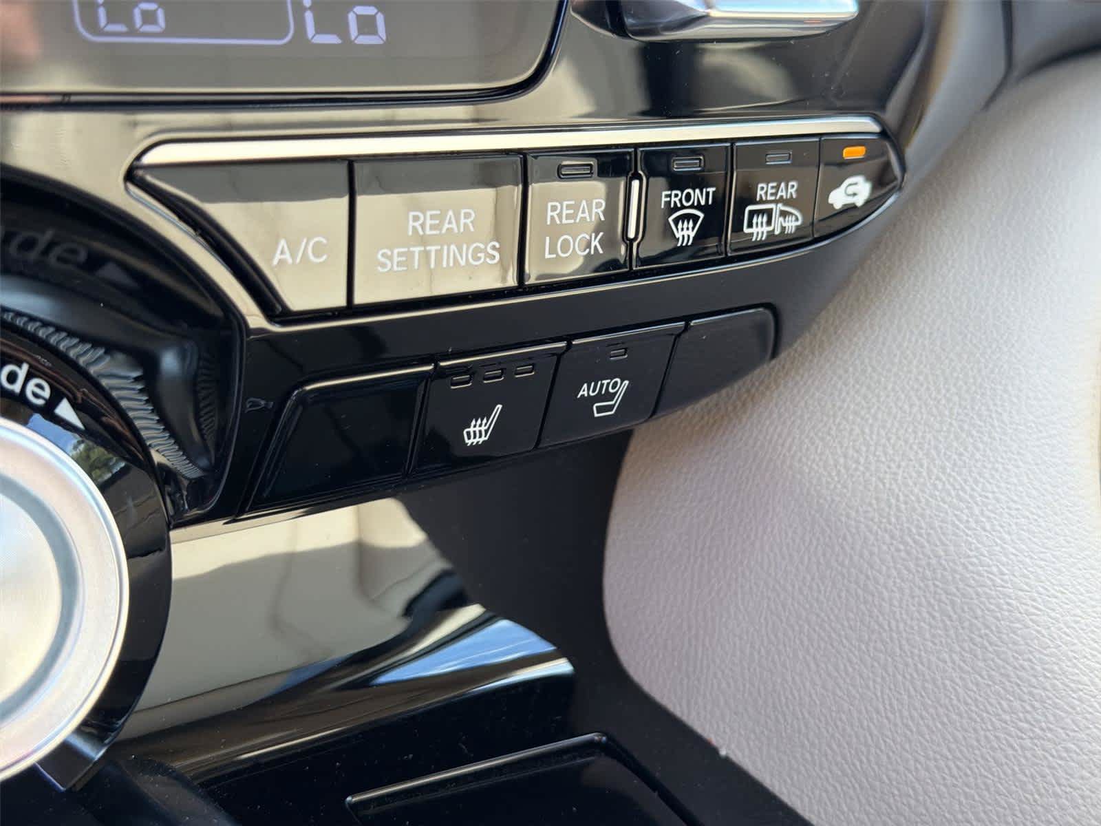 Certified 2026 Acura MDX SH-AWD image 36