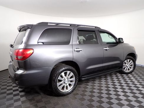 Used 2017 Toyota Sequoia Limited w/ Safety & Convenience Package AWD/4WD image 23