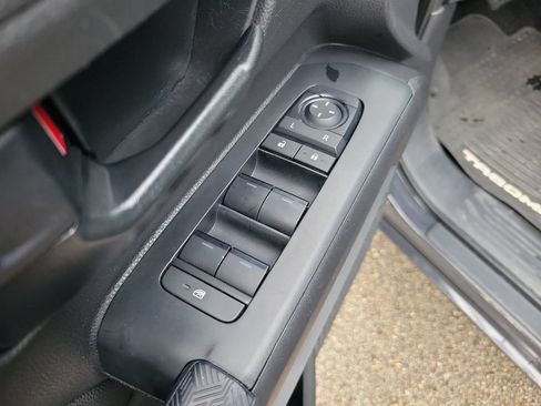 Used 2024 Toyota Tacoma SR5 RWD image 13