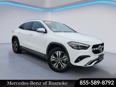 Used 2025 Mercedes-Benz GLA 250 4MATIC image 1