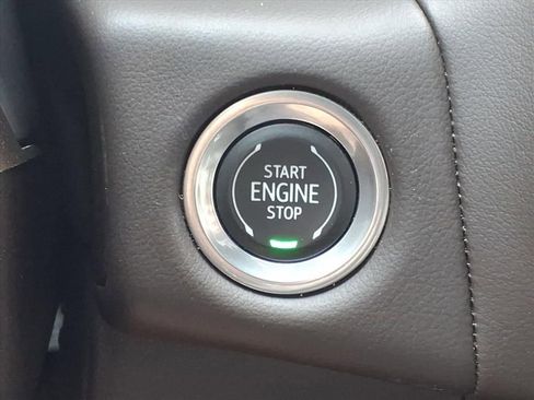 Used 2022 Chevrolet Tahoe Z71 image 27