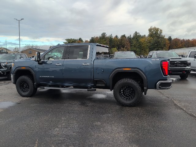 Used 2024 GMC Sierra 2500 SLT w/ SLT Convenience Package AWD/4WD image 4