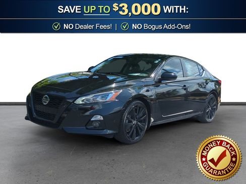 Used 2022 Nissan Altima 2.5 SR w/ Midnight Edition Package image 1
