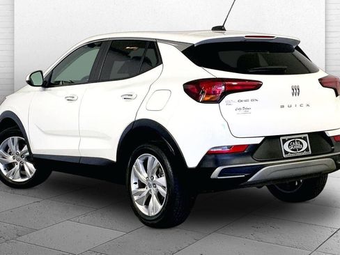 Used 2025 Buick Encore GX Preferred AWD/4WD image 11