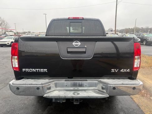 Used 2018 Nissan Frontier SV w/ Value Truck Package image 6