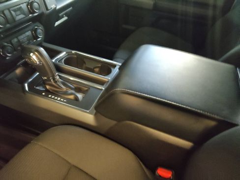 Used 2016 Ford F150 XLT w/ Equipment Group 301A Mid image 26