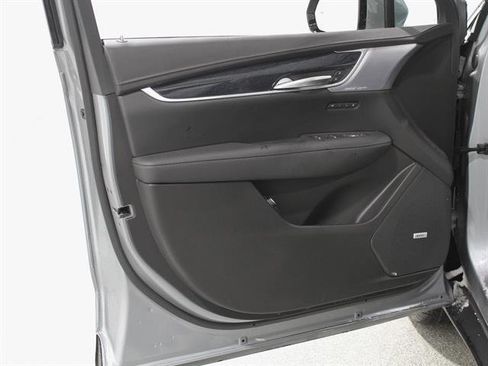 New 2026 Cadillac XT5 Premium Luxury w/ Driver Assist Package image 4