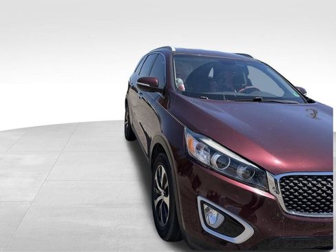 Used 2016 Kia Sorento EX AWD/4WD image 12