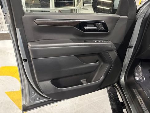 Certified 2025 Chevrolet Tahoe Z71 AWD/4WD image 15