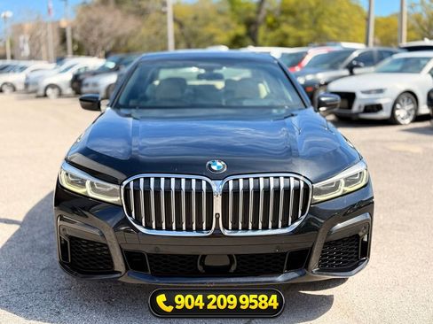 Used 2020 BMW 740i w/ Luxury Rear Seating Package RWD image 10