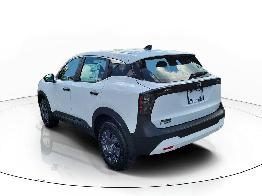 New 2027 Nissan Kicks S FWD image 3