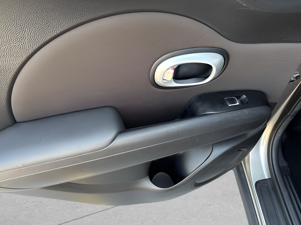 Used 2018 Kia Soul + FWD image 34