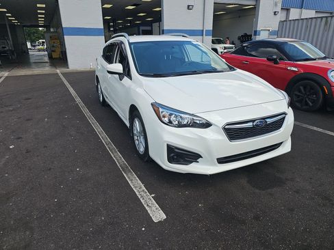 Used 2017 Subaru Impreza 2.0i Premium AWD/4WD image 4